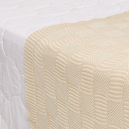 Kit Manta / Peseira Tricot Quadriculado + 2 Capas de Almofadas – Sofisticação e Conforto