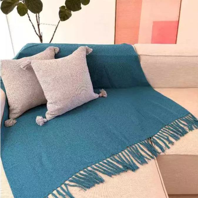 Manta Artesanal de Algodão com Franjas 1,20 x 1,80 – Estilo e Conforto para Sofá ou Cama
