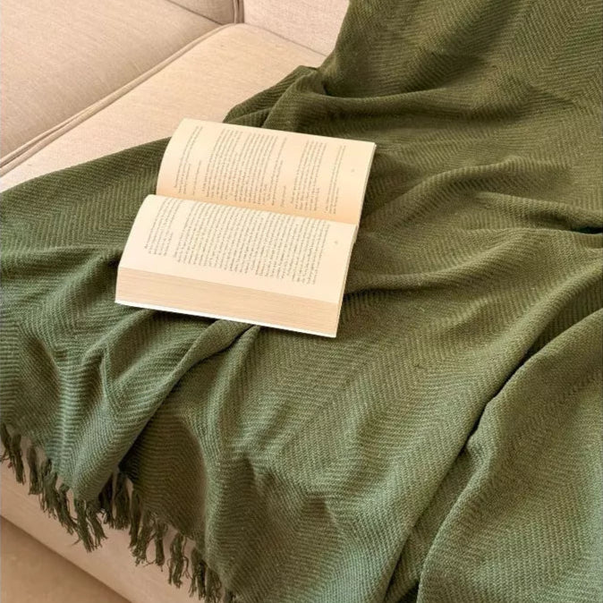 Manta Artesanal de Algodão com Franjas 1,20 x 1,80 – Estilo e Conforto para Sofá ou Cama