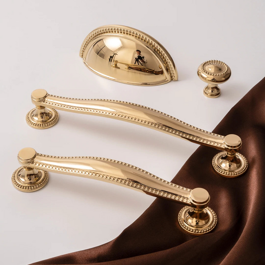 Puxador de Latão Dourado para Móveis - Luxo
