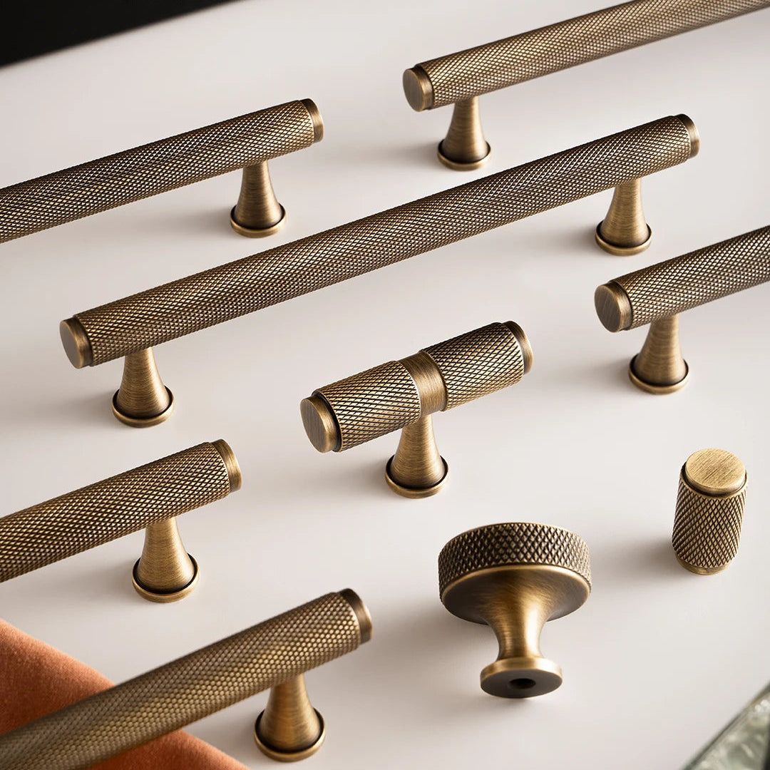 Puxadores de Bronze com Padrão Knurl Elegantes para Móveis