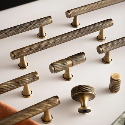 Puxadores de Bronze com Padrão Knurl Elegantes para Móveis
