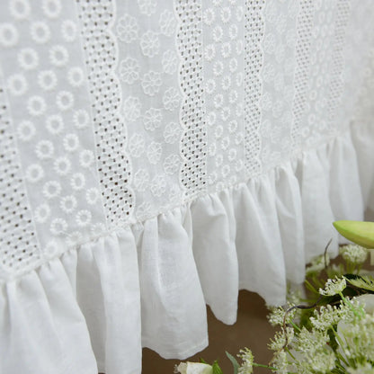 Toalha de Mesa Francesa de Algodão com Renda Elegante