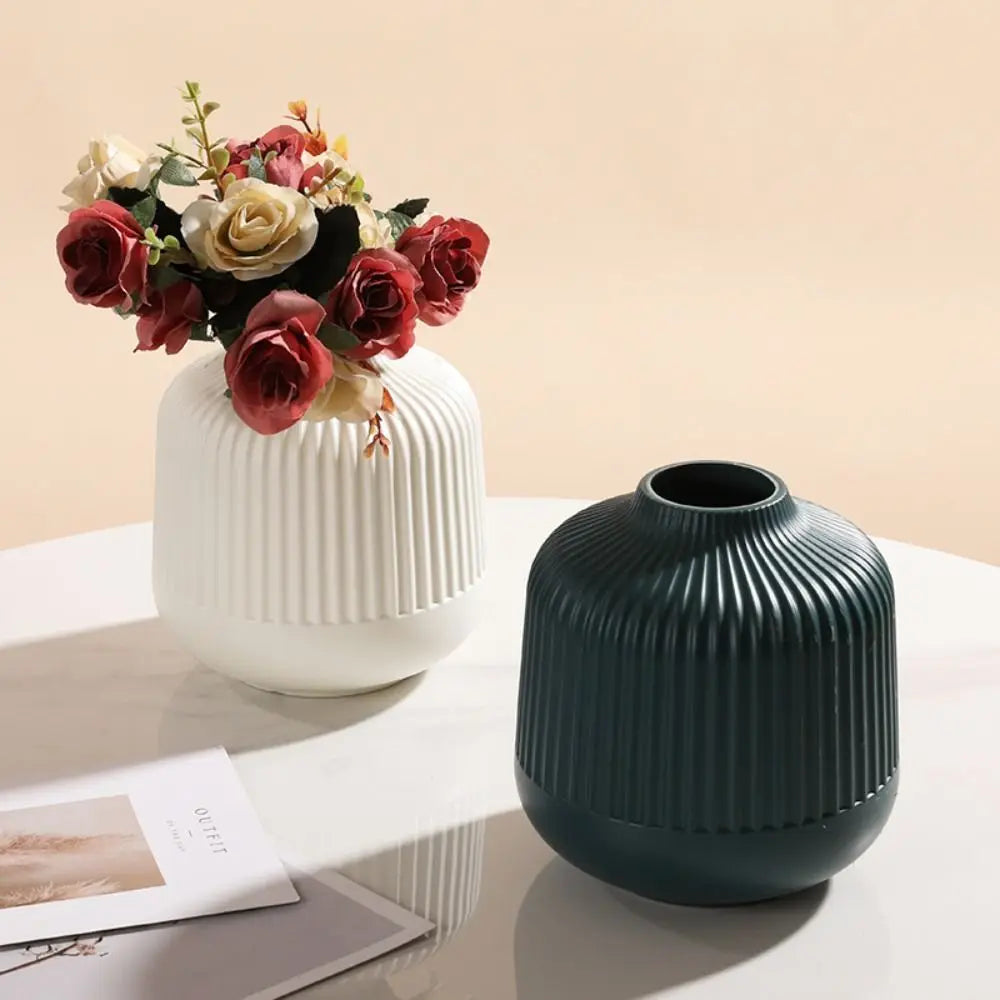 Vaso Nórdico de Cerâmica Imitação - Elegância Atemporal