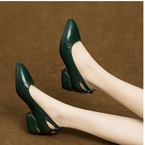 2023 New Soft Leather Shallow Mouth  Single Shoes  Women's Thick  Heel Pointed  Bow Low Heel Women's Shoes Versatile Scoop Shoes