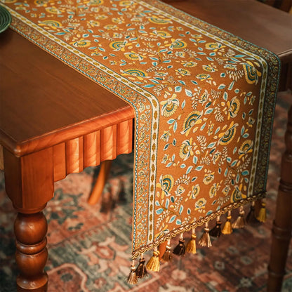 Caminho de Mesa de Luxo com Borlas - Elegância Floral para Sua Casa