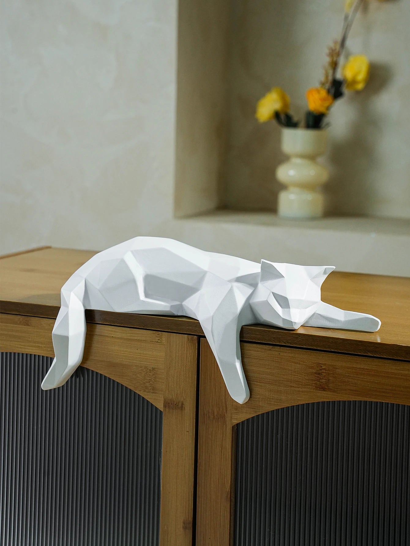 Estátua de Gato Branco / Preto Geométrica - Macasishop