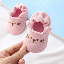 Sapatos de berço antiderrapante bonito animal para bebês recém-nascidos meninos e meninas, solas macias casuais, sapatos baixos para criança, First Walker, de 0 a 18 meses