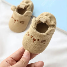 Sapatos de berço antiderrapante bonito animal para bebês recém-nascidos meninos e meninas, solas macias casuais, sapatos baixos para criança, First Walker, de 0 a 18 meses