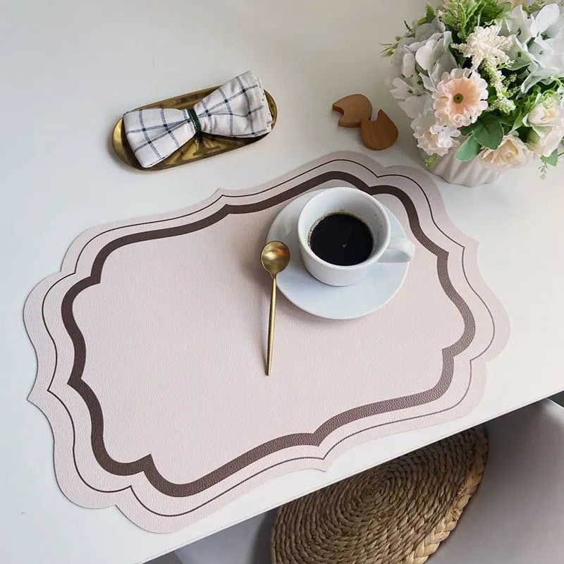 Esteira de mesa de couro leve retro, decoração de cozinha de luxo, comida ocidental romântica, isolamento térmico