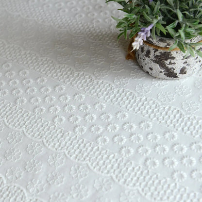 Toalha de Mesa Francesa de Algodão com Renda Elegante