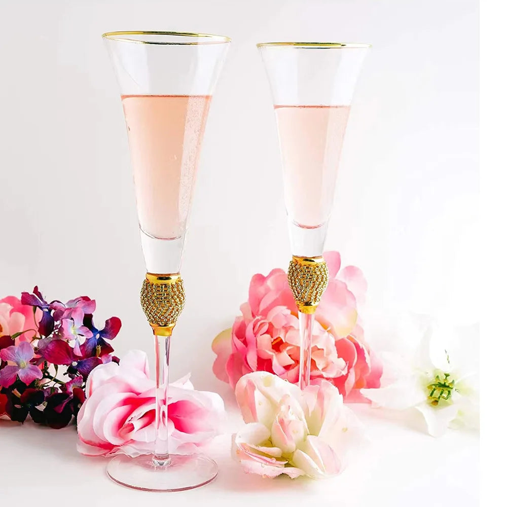 Taças de Cristal Luxo com Borda Dourada e Acabamento Diamante