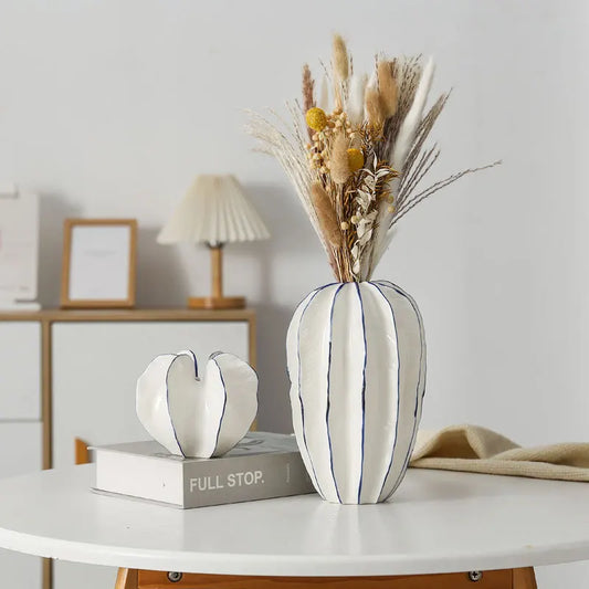 Vaso de Cerâmica Carambola: Elegância para Sua Decoração