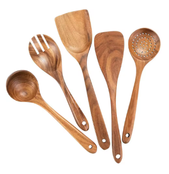 Conjunto de Utensílios de Cozinha em Madeira