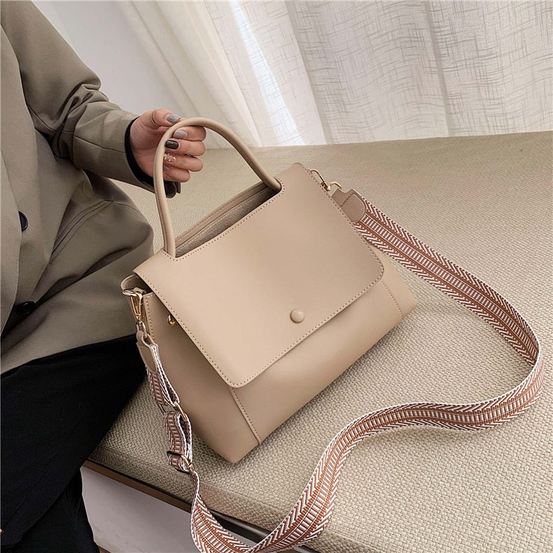 Ladies Casual Big Bags 2022 New Style Ladies Bags Fashion Handbags Solid Color Leather Ladies Bags Designer Style Women's Bags